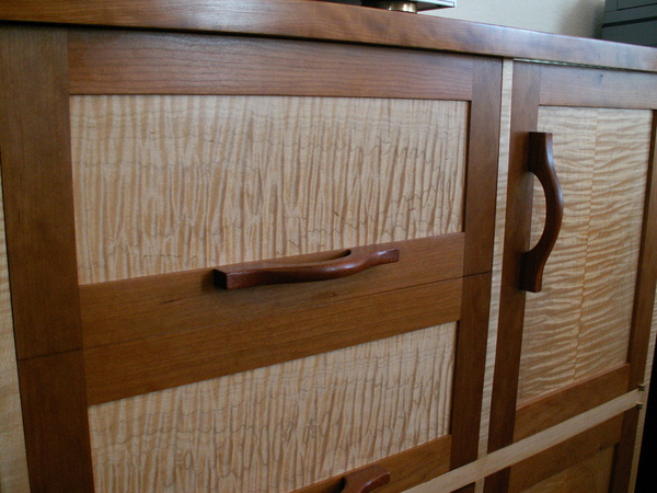 Record Cabinet top half detail